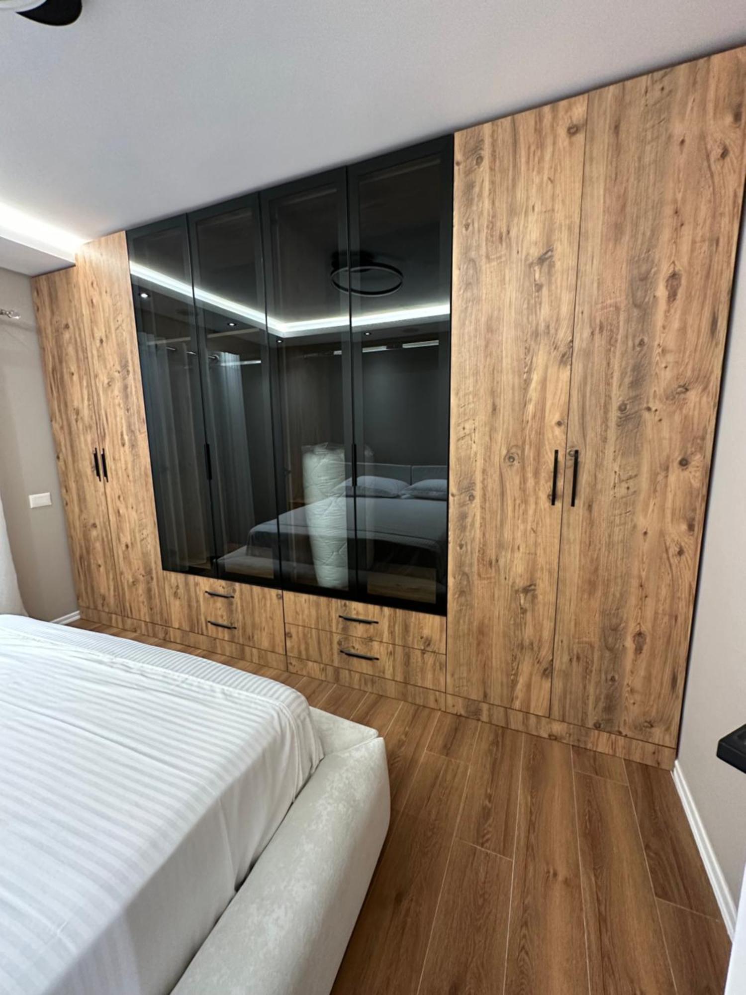 Luxury Center Apartments Тирана Екстер'єр фото