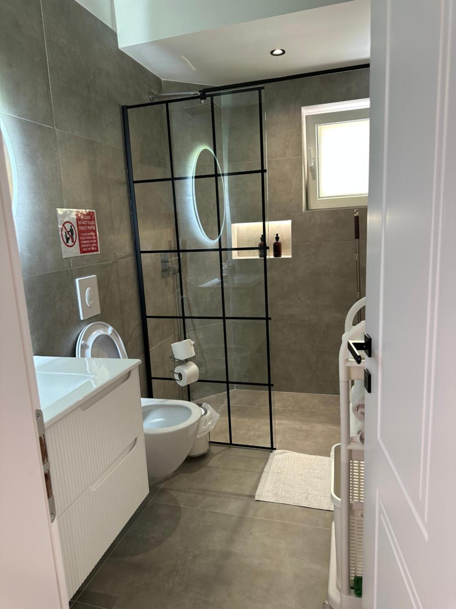 Luxury Center Apartments Тирана Екстер'єр фото