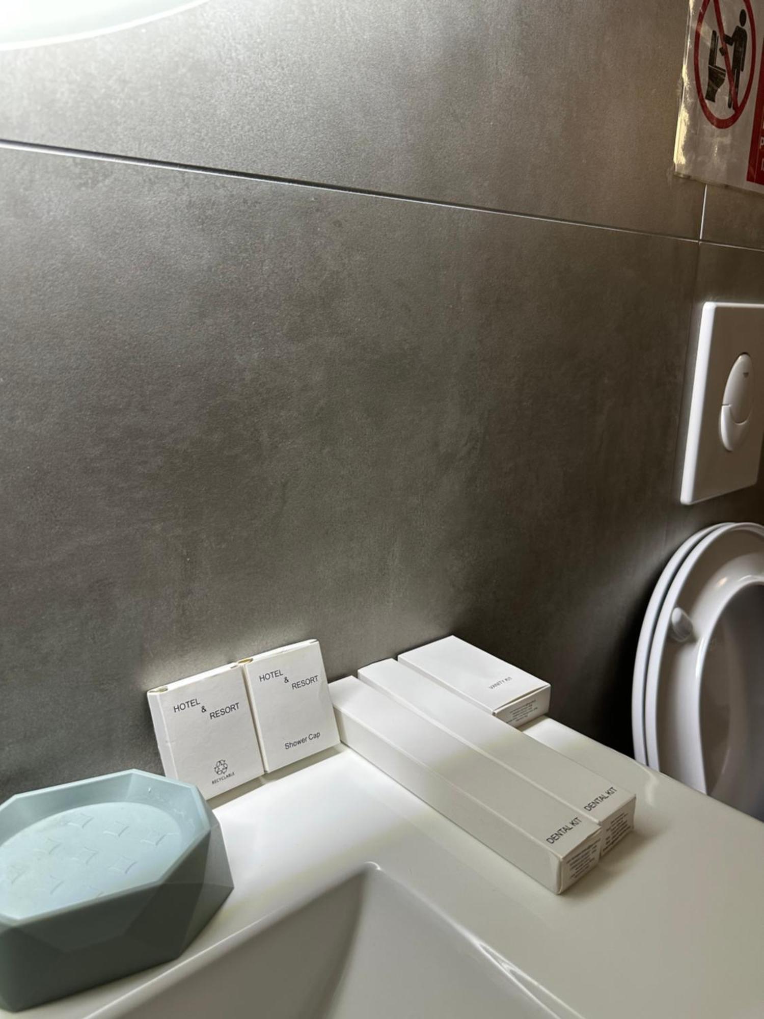 Luxury Center Apartments Тирана Екстер'єр фото